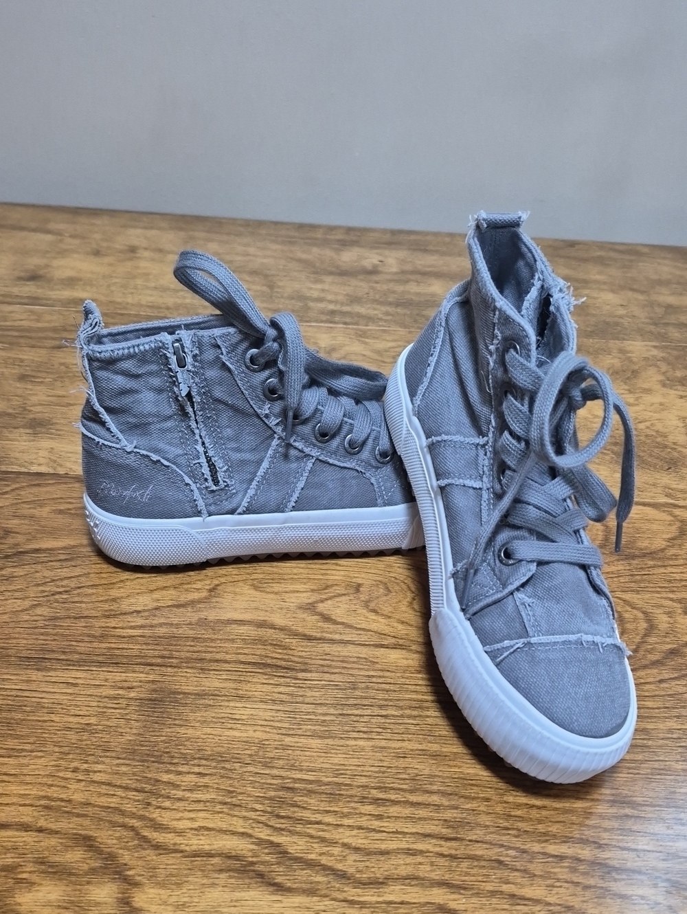 BLOWFISH 'Rev Arctic' Gray Distressed Canvas Women's High Top Sneakers Side Zip - Picture 4 of 16